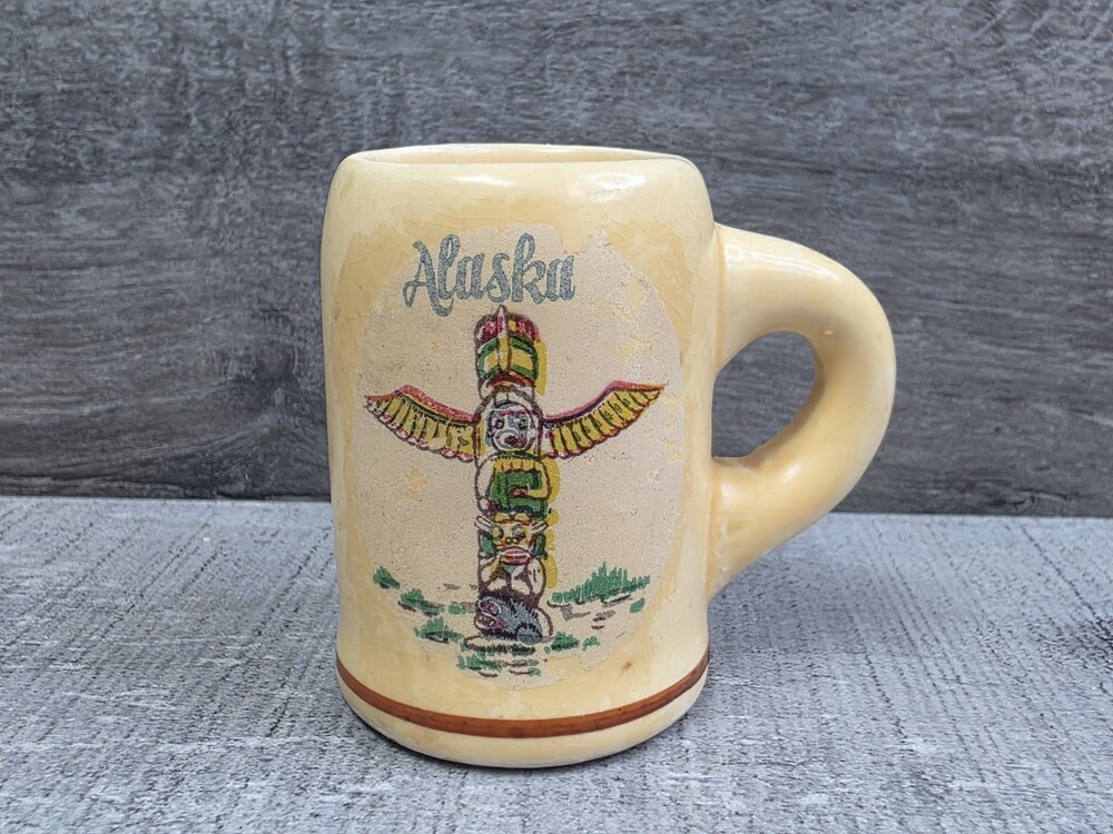 Vtg MINI 2" Ceramic Alaska Souvenir Coffee Cup Mug Hamilton Made in USA g19d8